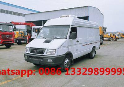 Good Price IVECO Brand 4*2 Refrigerated Minivan Car for Sale, photo-2