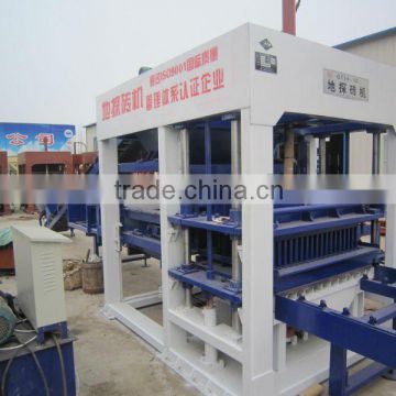 Hollow brick machine