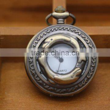 2016 fashion big antique couple dolphins pocket watch