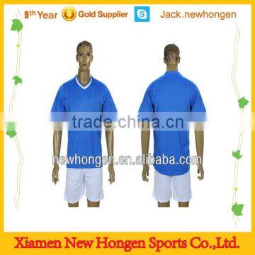 Making slim fit soccer jersey