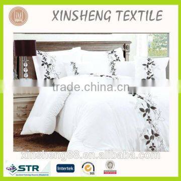 100% Polyester luxury embroidery comforter set made in china