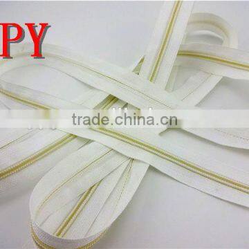 Top Cheap Nylon Zipper with Raw White Tape For Bedclothes