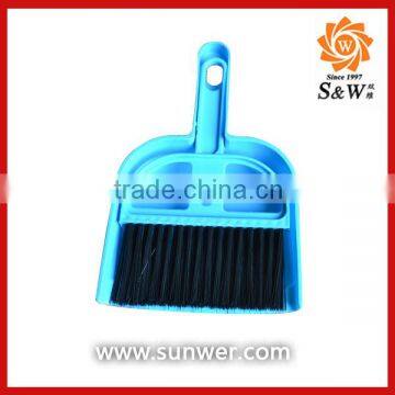 Small wholesale plastic broom with dustpan set