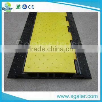 Hot Sale Outdoor Five Ways Cable Cover Natural Rubber Cable Bridge
