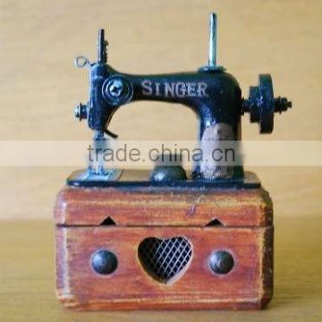 Miniature Sewing Machines