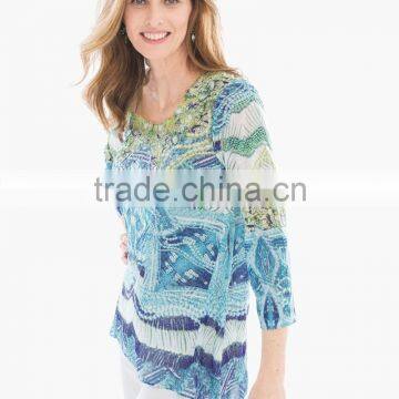 laser firing print with sequin emb tops and tee for women