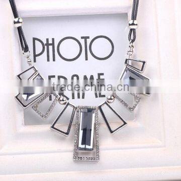 Zm34535a Fashion Necklace Elegant Ladies Short Choker Necklace Jewelries photo-2