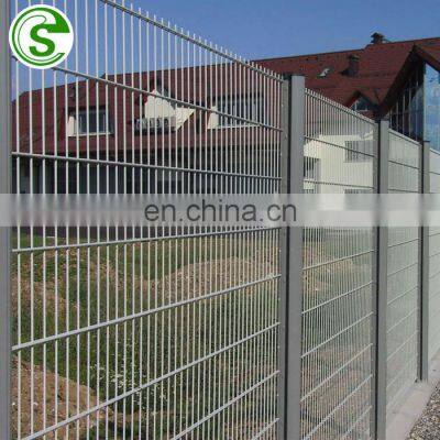 Galvanized welded mesh fence double cross wire 8/6/8 fence