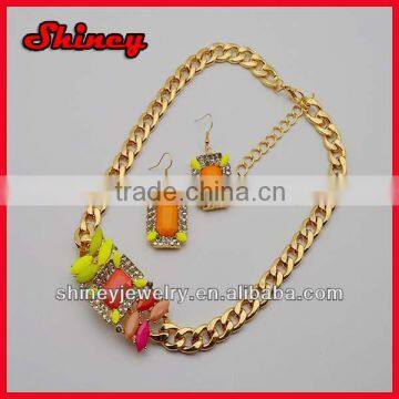2014 new fashion statement necklace and earring set