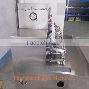 Special Shape Plastic Bag Filling /Custom Shape Plastic Bag Filling Machine photo-4