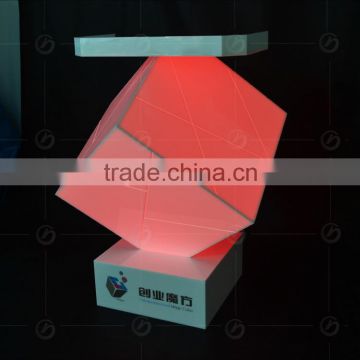 customized rubik cube shape clear acrylic speech lectern for business                        
                                                                                Supplier's Choice