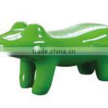 funny color fiberglass frog chair for children