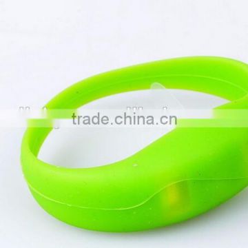 promotional silicone led flashing bracelet