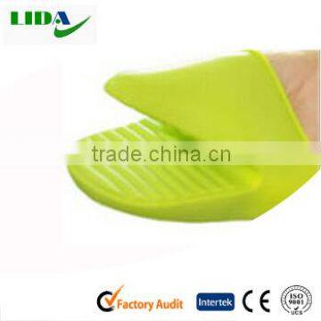 2016 High Quality Animal Shaped Non-slip Silicone Oven Glove and Dog Shaped Silicone Glove KIT604 photo-2