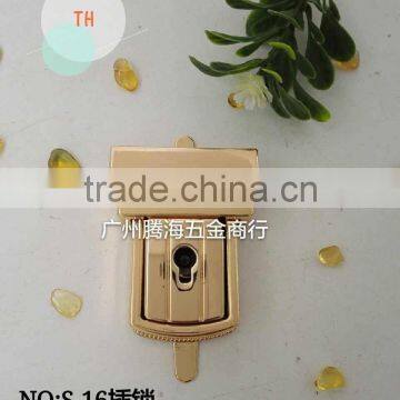 Circular push lock for handbag.S86