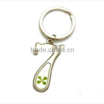 Real irish four leaf clover keychains