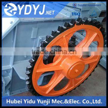High performance chain sprocket for conveyors