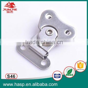 Hard butterfly latch for a folding travel bicycle BT-S46