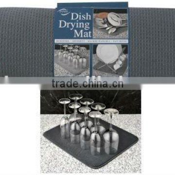 MICROFIBER DRYING MAT FOR KITCHEN USES