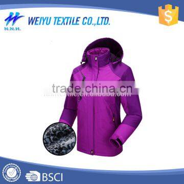 Keep warm windproof sports style hooded women winter jacket