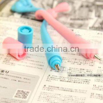 Creative Stationery Finger Shape Ballpoint Pen Flexible Silica Gel Pen Office & Student Pen photo-4
