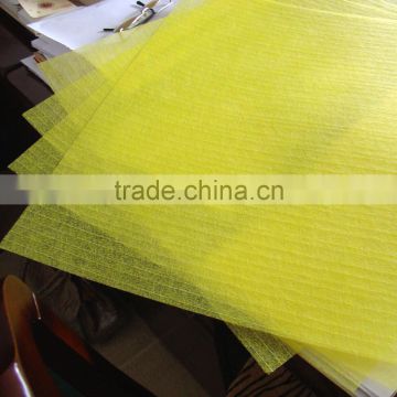 Colored fiberglass chopped strand mat