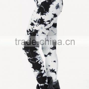 Autumn Ladies Black and White Tie Dye Slim Tight Legging for Women photo-3