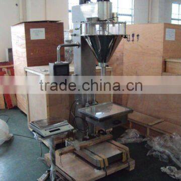 Semiautomatic filling and packaging machine