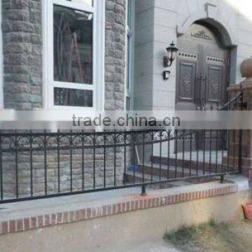 Top-selling handmade design modern iron fence spears