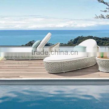 White rattan wicker furniture sun lounge whole sale factory