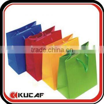 Glossy lamination retail paper bag in various colors
