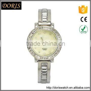 New models crystal and alloy watch women design quartz watch models