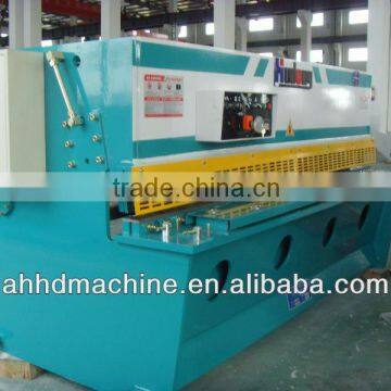 Hydraulic pendulum sheet metal shearing machine