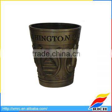 custom made znic alloy mini metal shot glass manufacturer