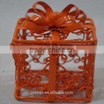 Handmade metal wire gift packaging box