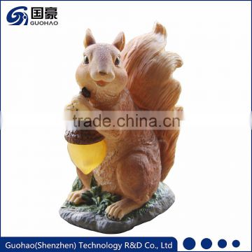 Resin Squirrel Carry Pinecone Solar Garden Animal Night Lights