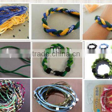 Manmade woven silicone teething necklace