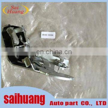 Body Parts Door Locks Shops Sliding Door Lock 69330-26040 LH for KDH200 Hiace photo-2