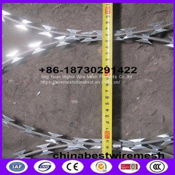 450mm Coil Diameter BTO-22 Razor Wire Flat Wrap Coils On Fence Top photo-3