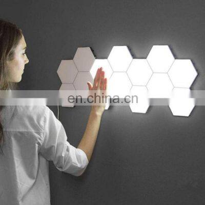 2020 Amazon DIY Hexagon Light Electronics Touch Sensor Wall Decorative Hexagon Honeycomb Quantum Led Modular Light photo-5