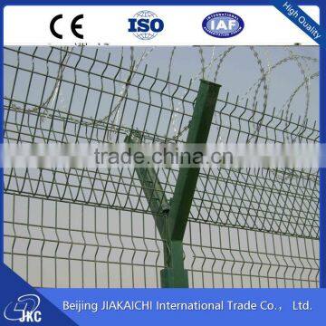 top razor barbed wire mesh fence welded wire mesh fence