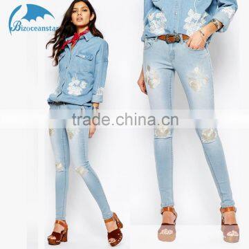 2016 New Arrival Branded Hot Sale Cotton Women Jeans With Floral Embroidery