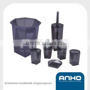 Diamond-shaped plastic bathroom set