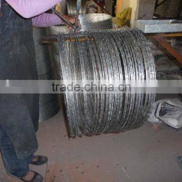 spiral razor barbed wire/clips razor wire