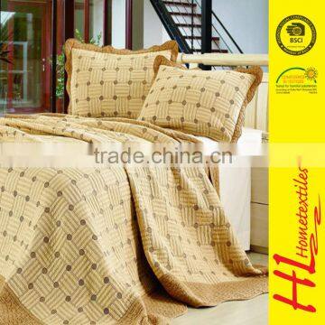 HLHT competitive price polyester microfiber filling patchwork bedspreads