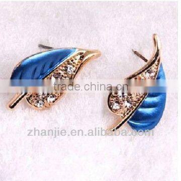 2013 beautiful designed earrings leaf shape earrings for girls