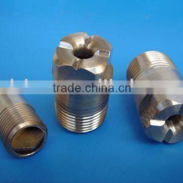 Square shape spray nozzle