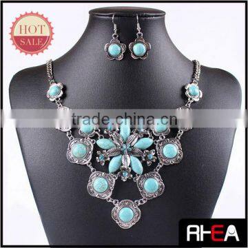Vinatge Antique Color Flowers Earring,Bangle and Necklace Jewelry set