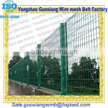 High quality metal chaining link fencing types wire mesh or guardrail