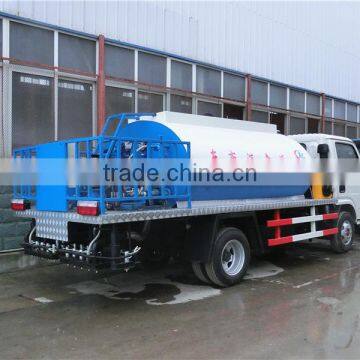 Small 4000L Dongfeng Bitumen Emulsion Sprayer Truck photo-3